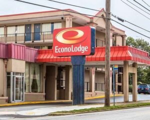 Econo Lodge near me